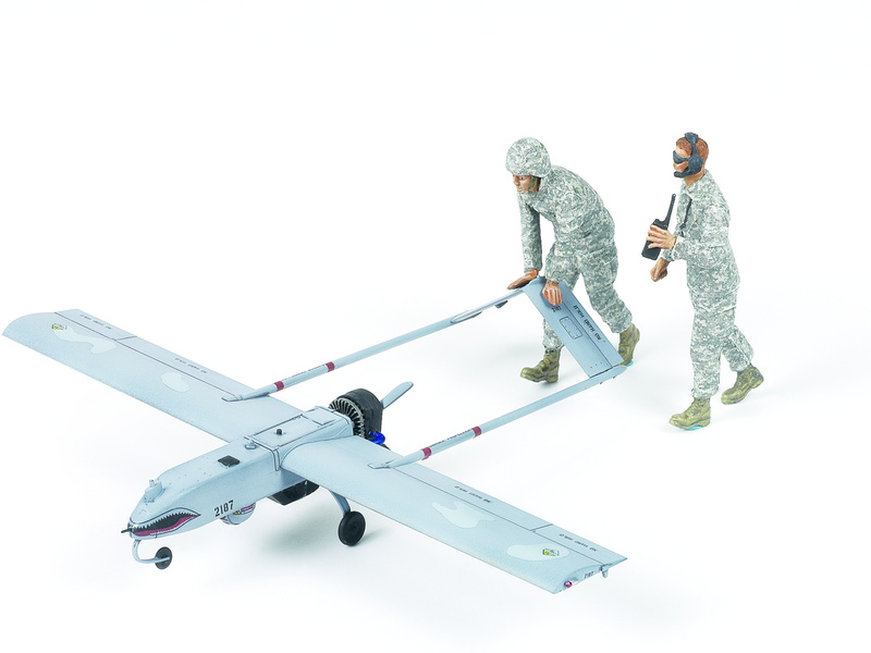 Plastikový model letadla Academy 12117 U.S. ARMY RQ-7B UAV 1:35