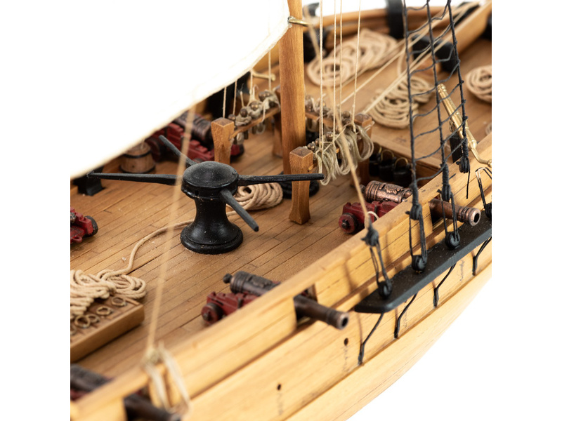 AMATI Adventure pirátská loď 1760 1:60 kit | pkmodelar.cz
