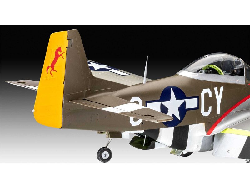 Plastikový model letadla Revell 03838 - P-51 D Mustang (late version) (1:32) | pkmodelar.cz